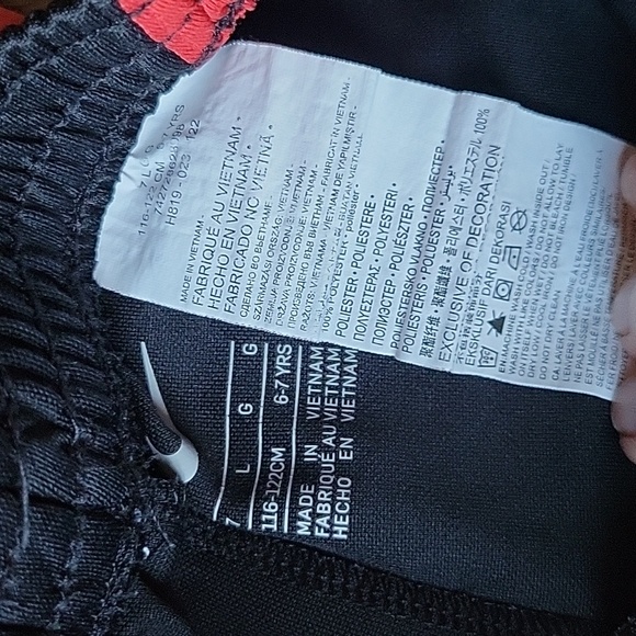 Boys Nike Matching Shorts and T-Shirt Set Size 7 - Picture 3 of 8